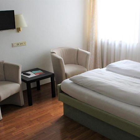 Hotel Ulmer Spatz מראה חיצוני תמונה