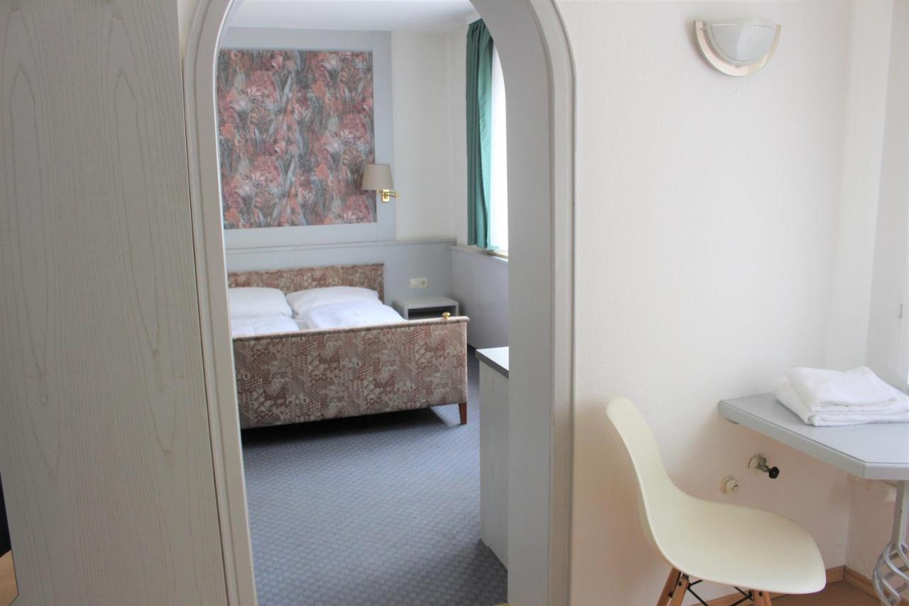 Hotel Ulmer Spatz מראה חיצוני תמונה
