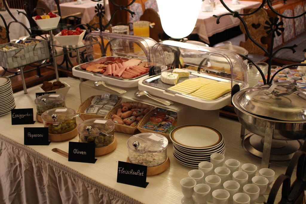 Hotel Ulmer Spatz מראה חיצוני תמונה
